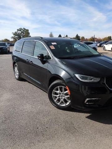 2022 chrysler pacifica touring l