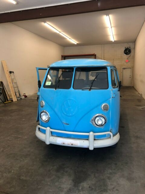 1974 volkswagen bus(kombi) made in brazil (orlando, florida)