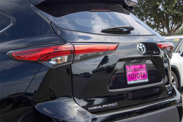 2022 toyota highlander xle