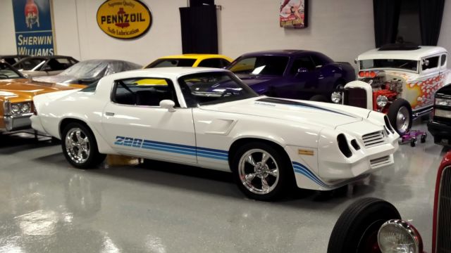 1981 chevrolet camaro z/28 -4 speed manual -complete restoration -a/c, 17" torqu