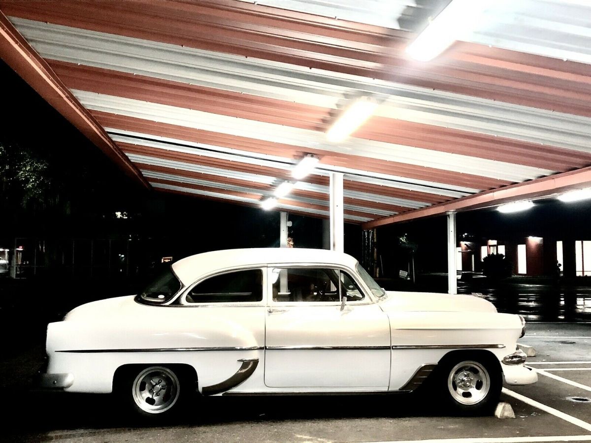 1954 chevrolet bel air coupe white rwd automatic 15/210
