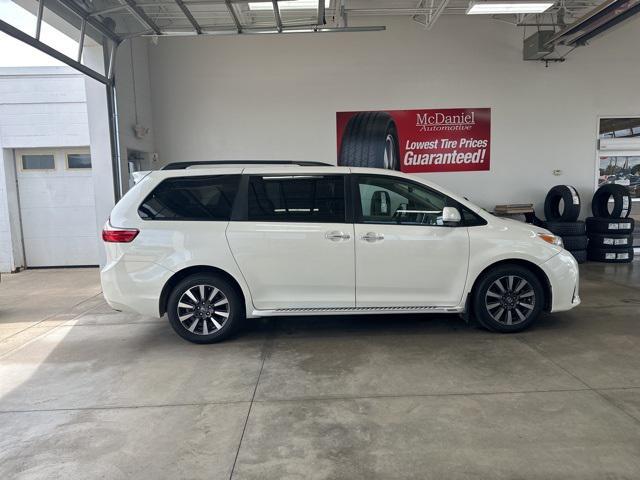 2019 toyota sienna xle