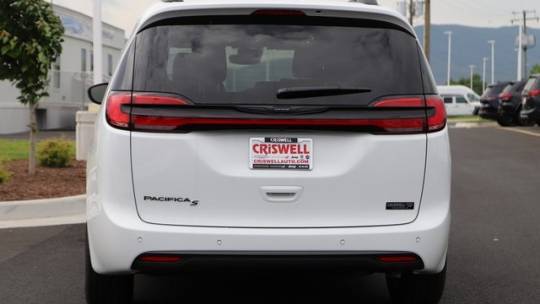 2024 Chrysler Pacifica