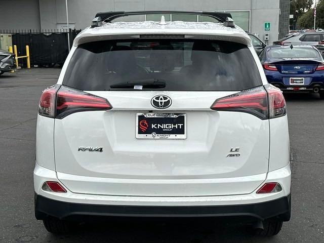 2017 toyota rav4 le