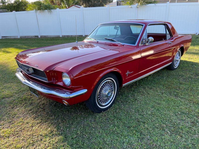 ford mustang coupe