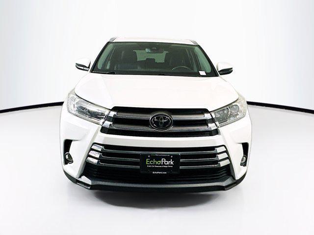 2019 toyota highlander limited