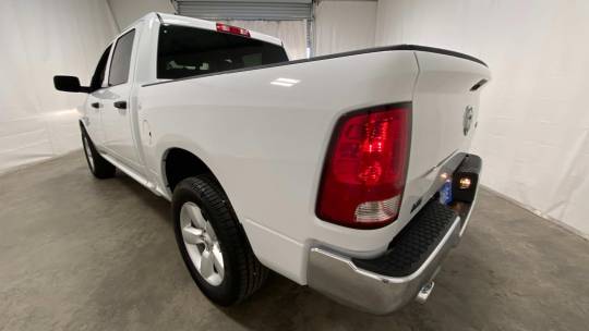 new 2023 ram 1500 classic tradesman crew cab 5'7" box 4wd