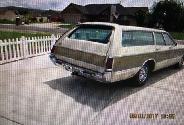 1969 chrysler town and country station wagon