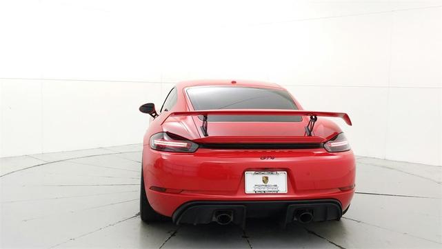 2022 porsche 718 cayman gt4