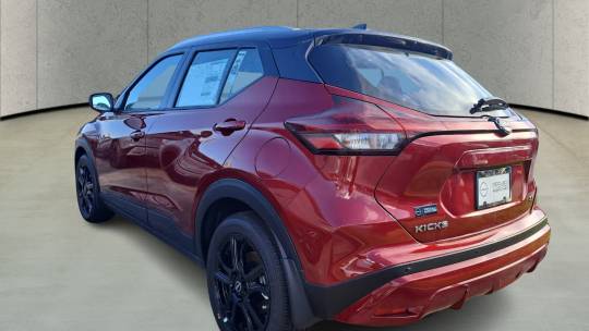 2024 Nissan Kicks sv