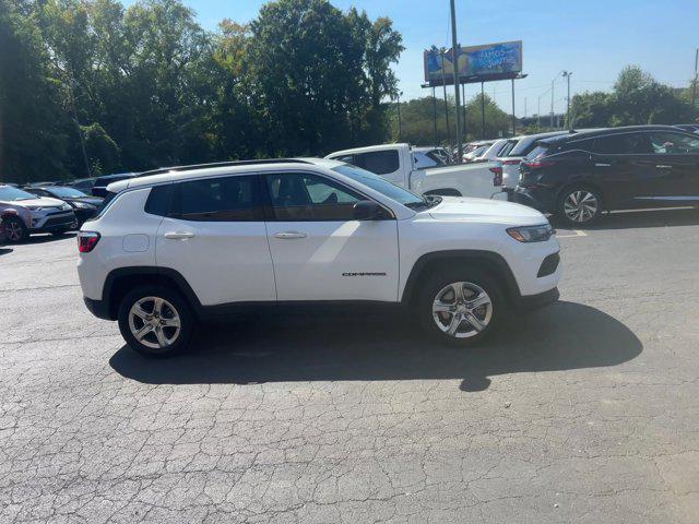 2023 jeep compass latitude