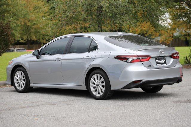 2024 toyota camry le