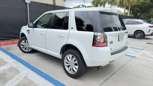 2014 land rover lr2 base