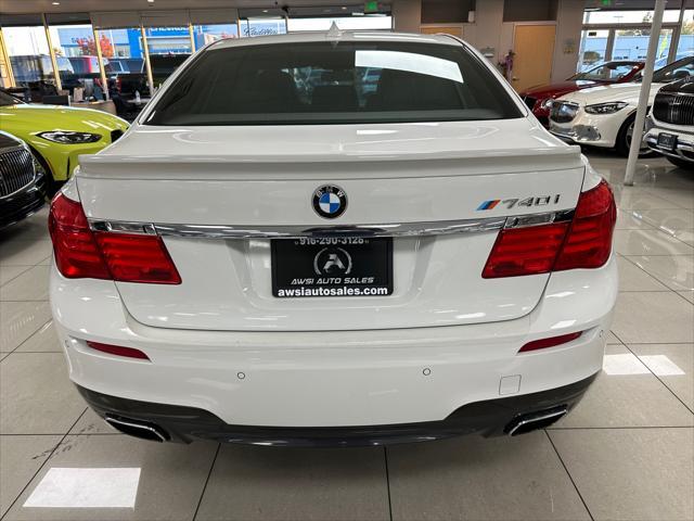 2011 bmw 740 740i