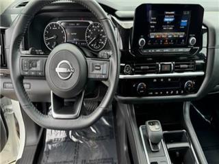 2023 Nissan Pathfinder sv