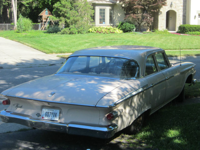 1961 plymouth belvedere original 4-door sedan 318 automatic runs & drives great!