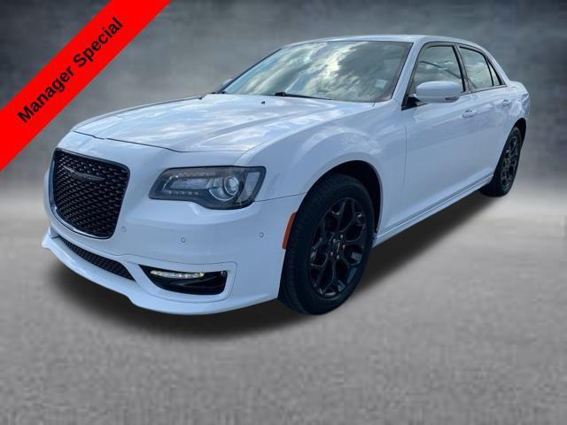 2022 chrysler 300 touring