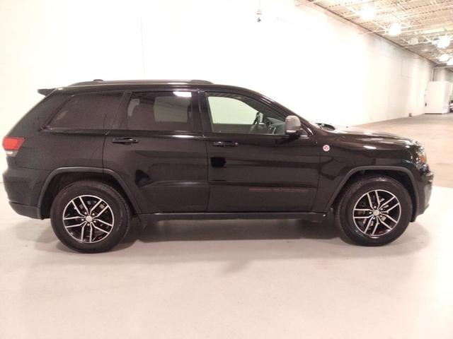 2017 jeep grand cherokee trailhawk