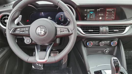 2024 Alfa Romeo Stelvio