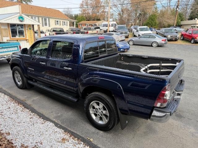 2013 toyota tacoma base
