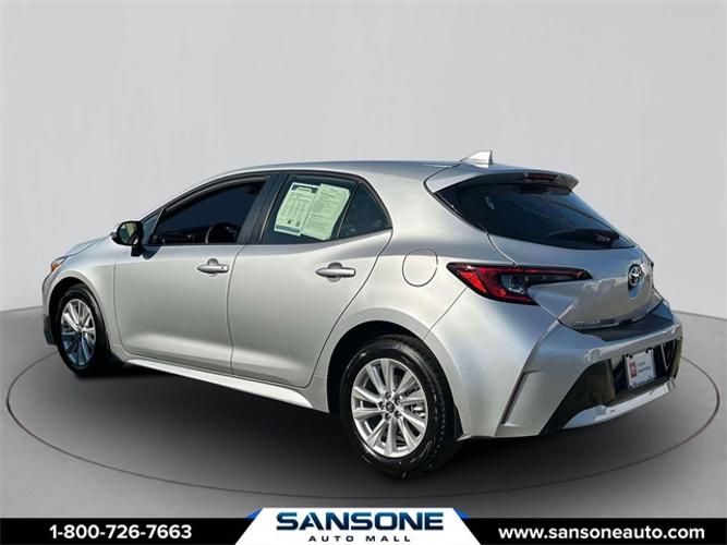 used 2024 toyota corolla hatchback se