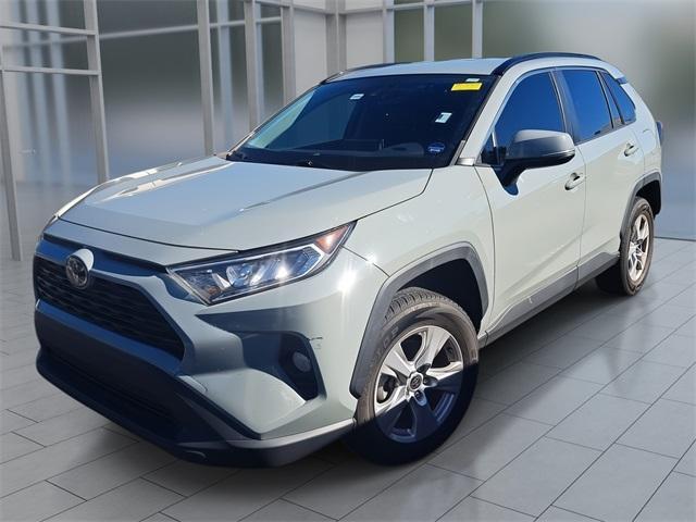 2020 toyota rav4 xle