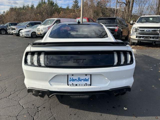2021 ford mustang gt
