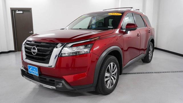 2022 nissan pathfinder sl