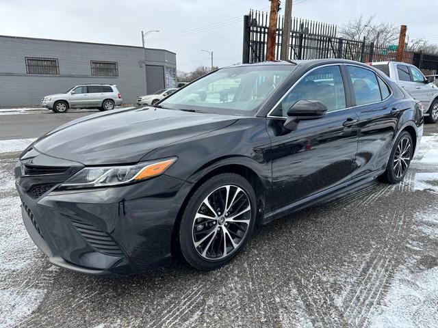 2018 toyota camry se