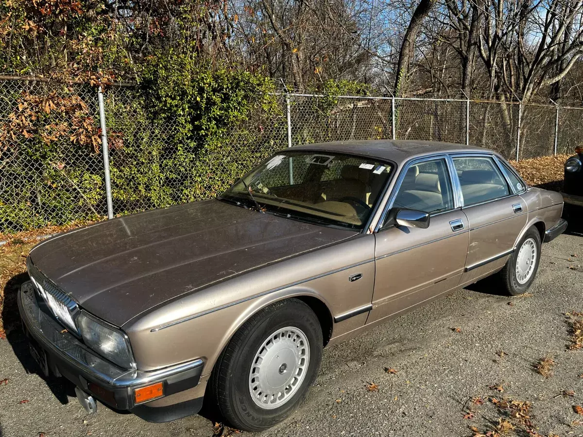 1991 jaguar xj6 base sedan 4-door 4.0l