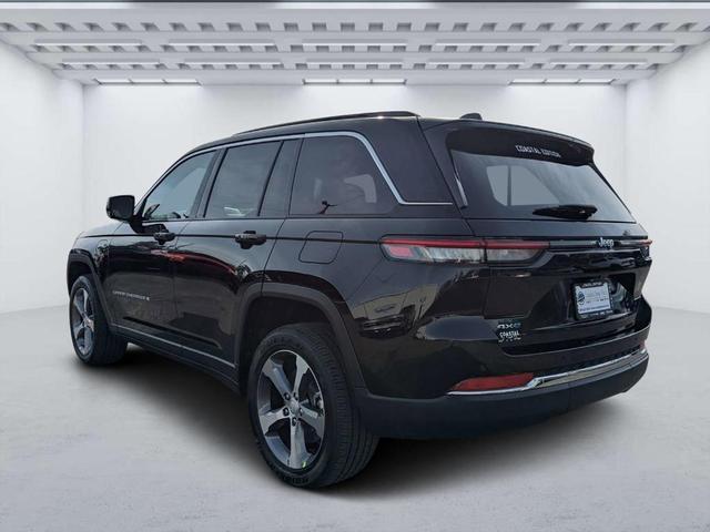 2024 jeep grand cherokee 4xe base