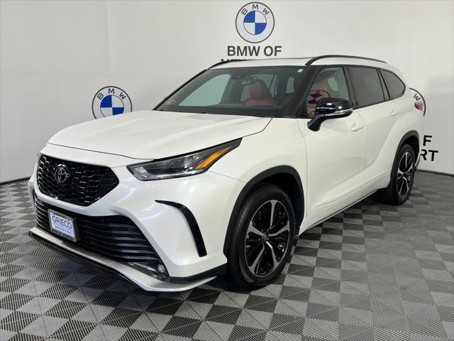 2021 toyota highlander xse