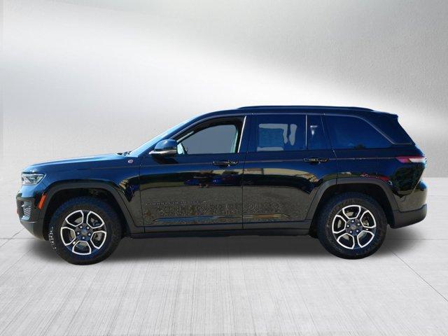2022 jeep grand cherokee trailhawk