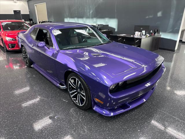 2014 dodge challenger srt8 core