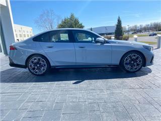 2024 BMW 5 series 530i xdrive