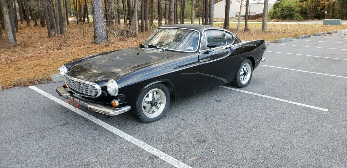 1968 volvo p 1800 s barn find needs restored. 94,000 original miles