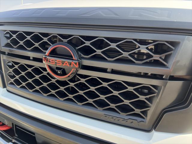 2023 nissan titan pro-4x