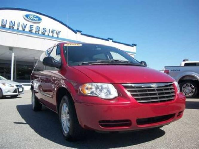 2006 chrysler town & country touring in durham, nc