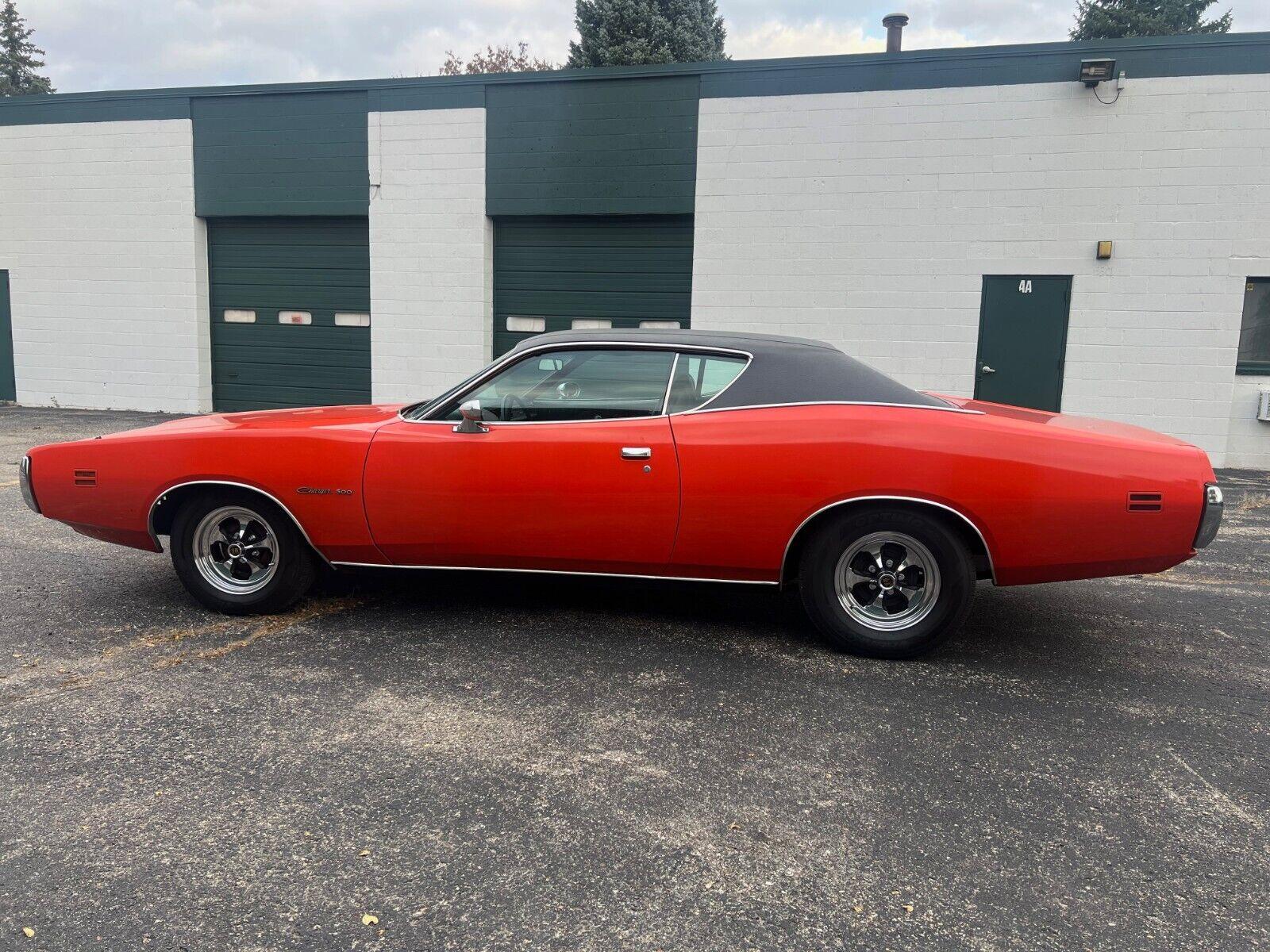 1971 dodge charger include a 318 2 bbl