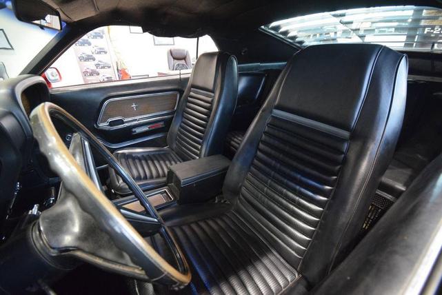 1970 ford mustang