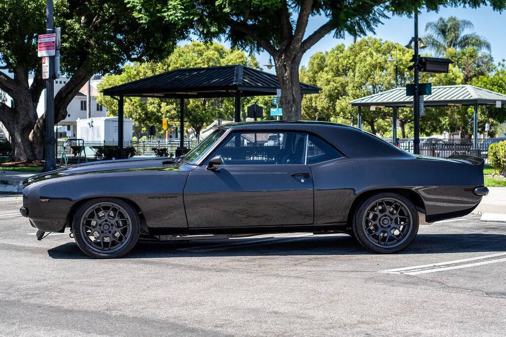 1969 chevrolet camaro rs