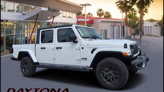 2024 Jeep Gladiator