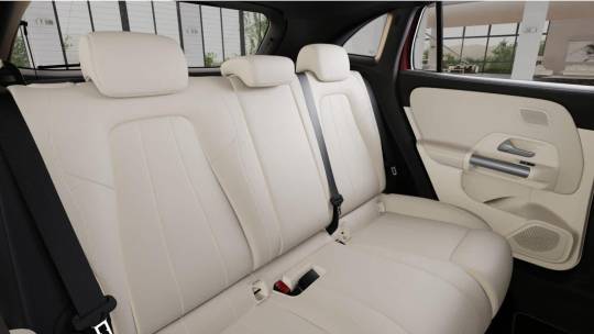 2025 Mercedes-Benz GLA