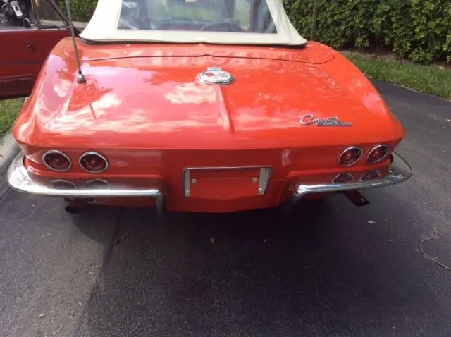 1963 chevrolet corvette convertible c2