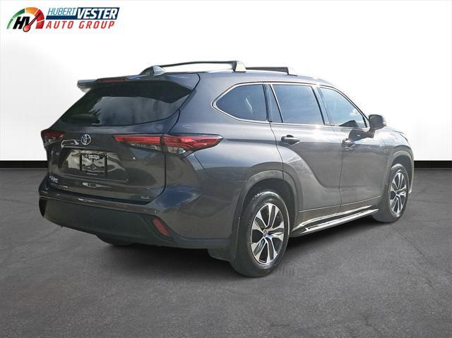 2022 toyota highlander xle