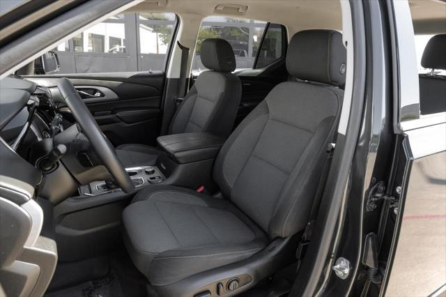 2020 chevrolet traverse lt cloth
