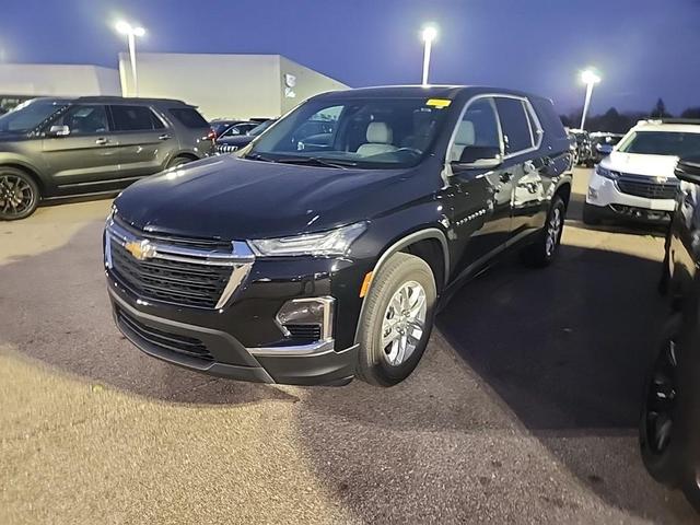 2022 chevrolet traverse ls