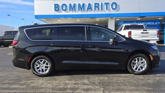 2023 chrysler pacifica touring l