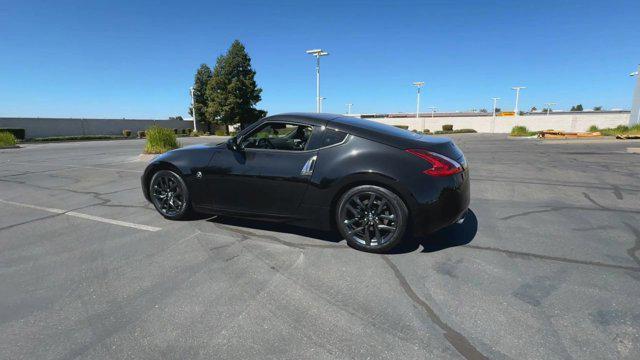 2020 nissan 370z base