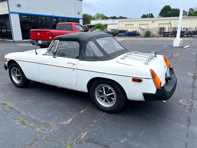 1977 mg mgb in greenville, north carolina